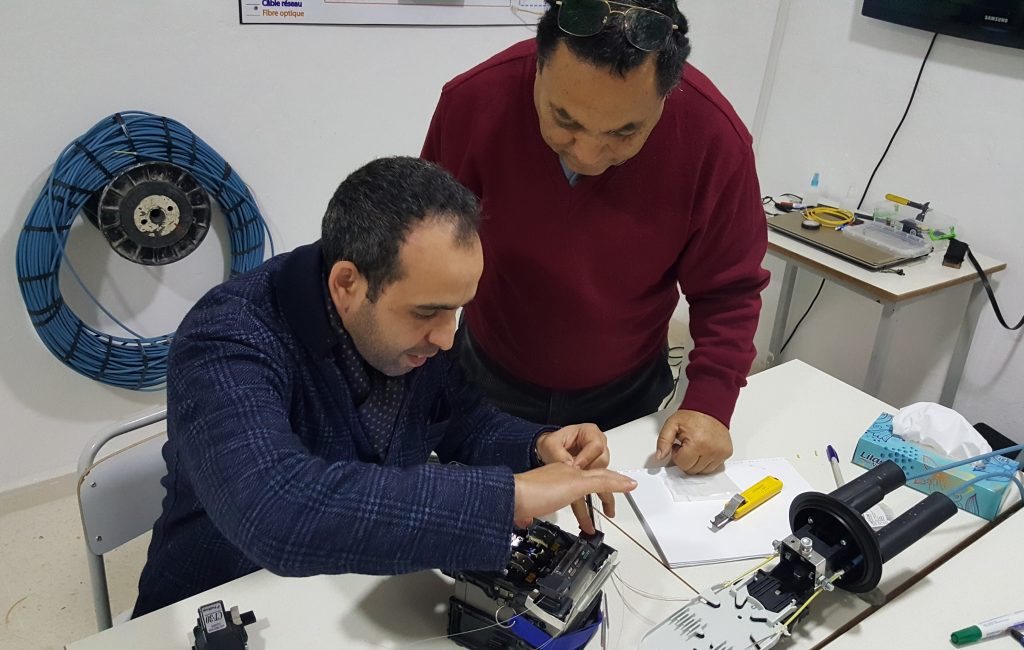 formation fibre optique (3), raccordement, mesure, test, réflectomètre