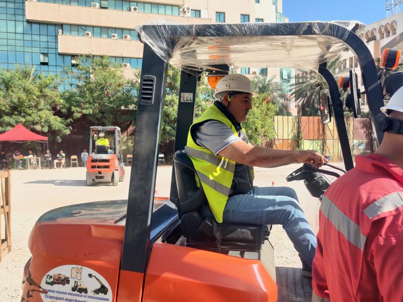 Formation en sécurité de conduite de chariot élévateur & manutentions