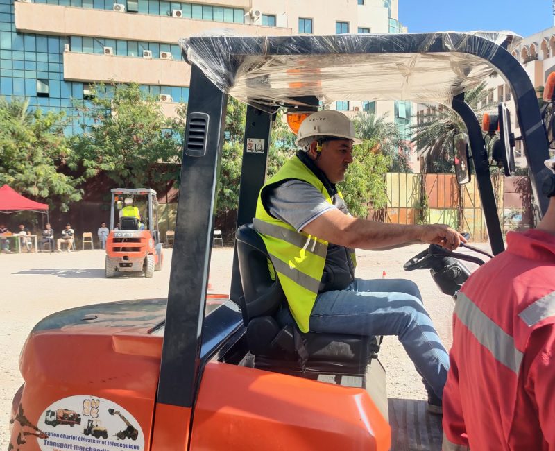 Formation en sécurité de conduite de chariot élévateur & manutentions